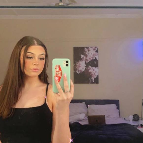 scarletthelena